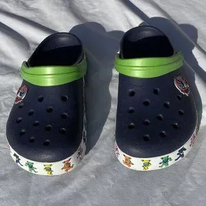 Grateful Dead 50th Anniversary CROCS- RARE - Like new RARE GRATEFUL DEAD CROCS 50th Anniversary Men main image 4